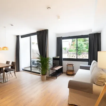 Voralmar Aparthotel 4*